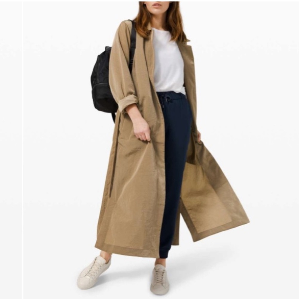 Lululemon Athletica Tan All Effortless Trench Coat Lightweight Classic Design